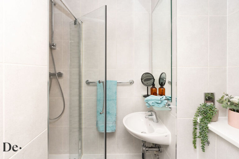 Classic Ensuite - image 8