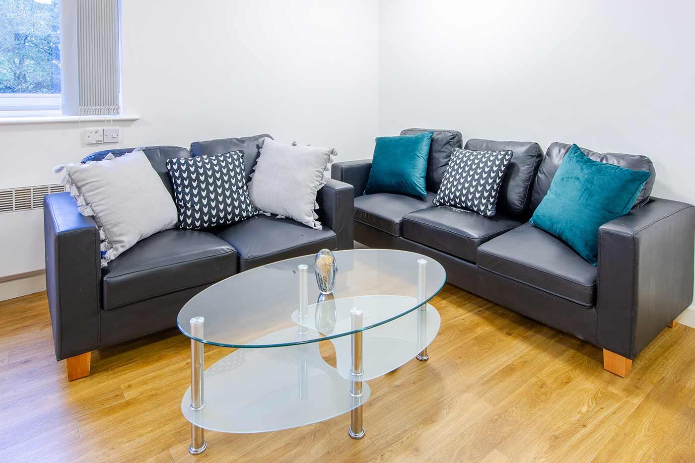 Platinum Ensuite - image 14