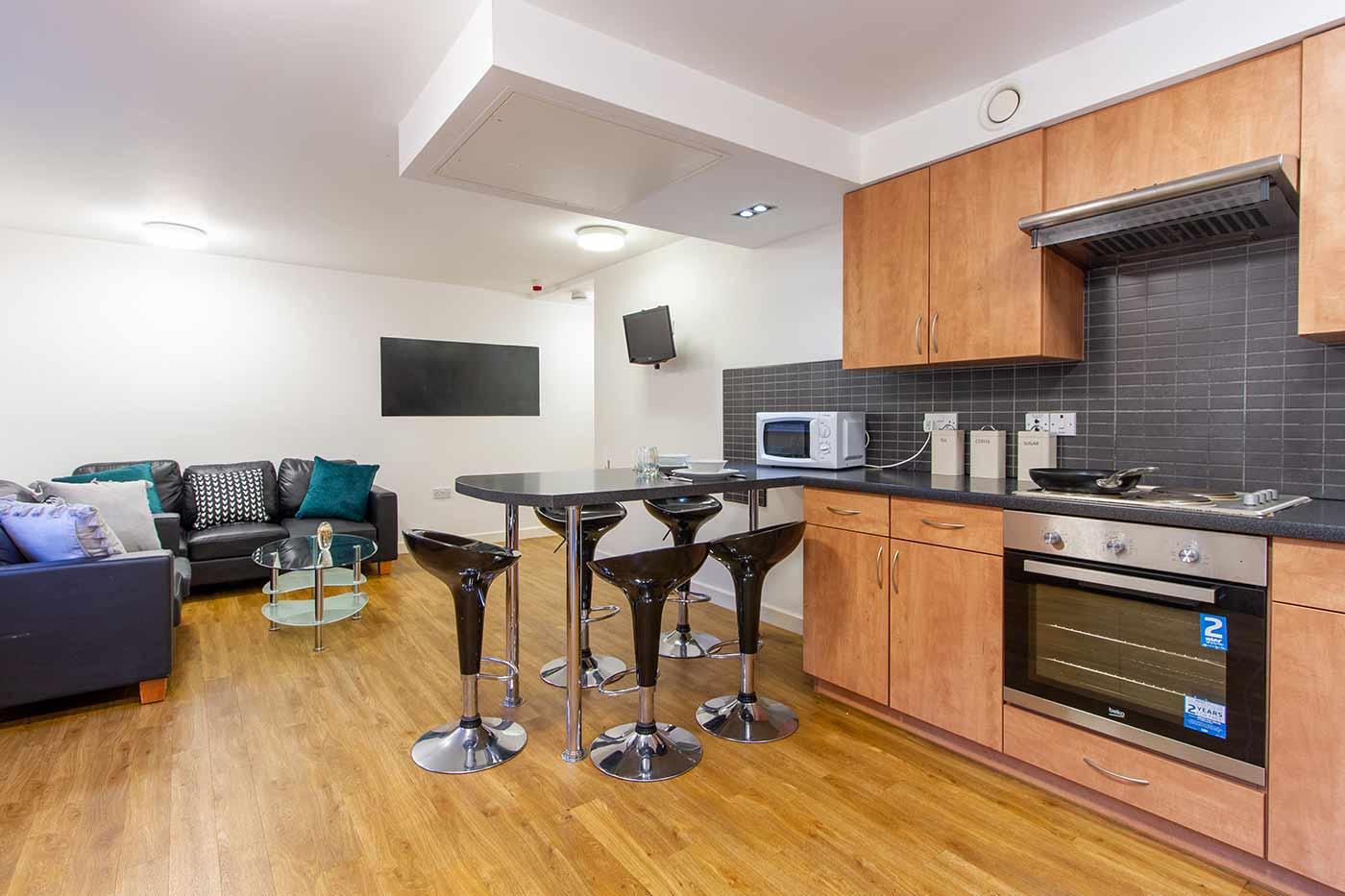 Platinum Ensuite - image 16