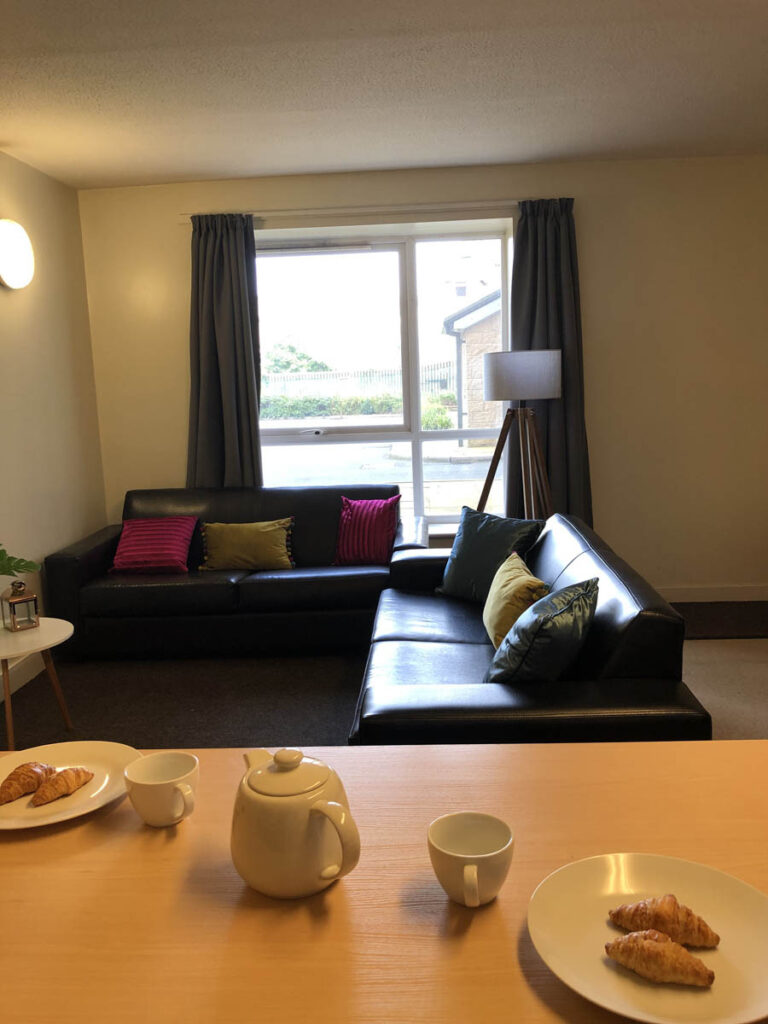 Deluxe En-Suite - image 8