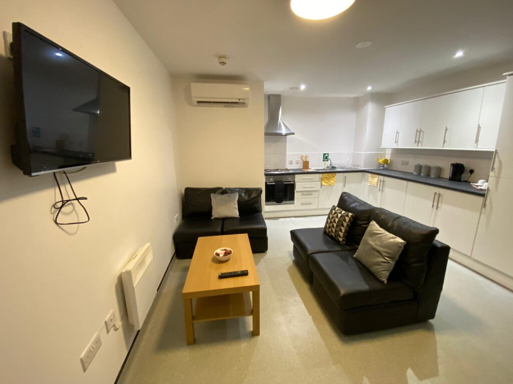 Deluxe En-Suite - image 17