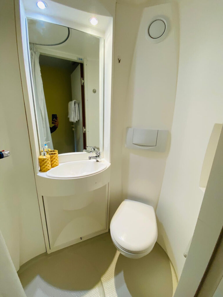 Deluxe En-Suite - image 22