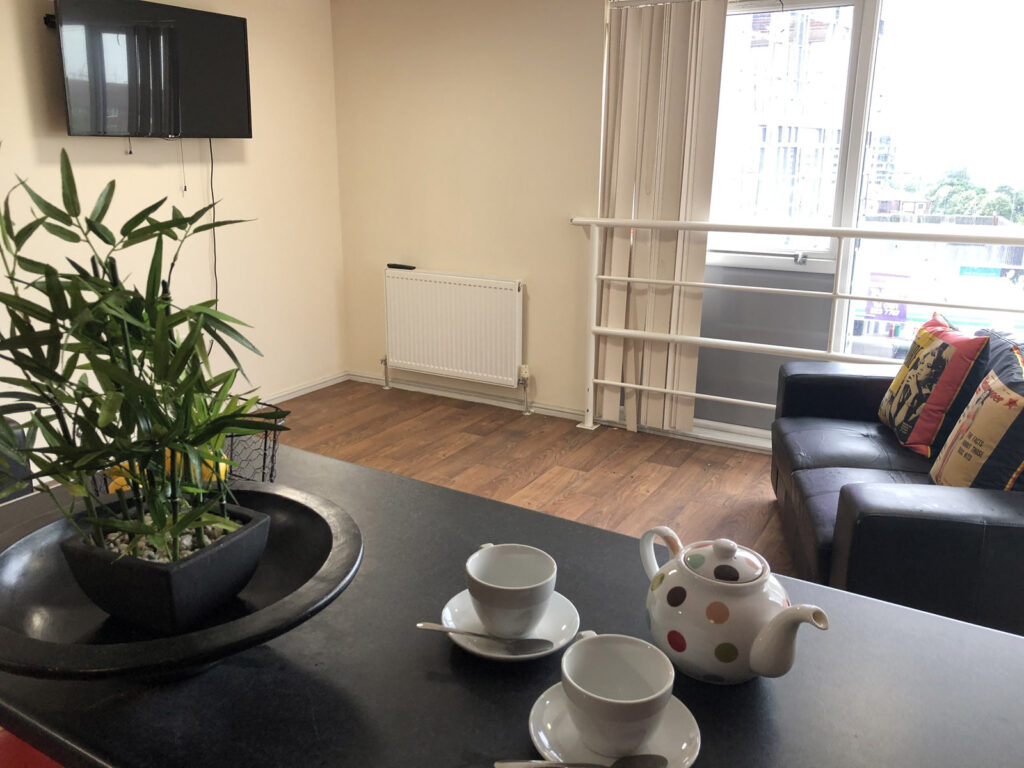Deluxe En-Suite - image 8