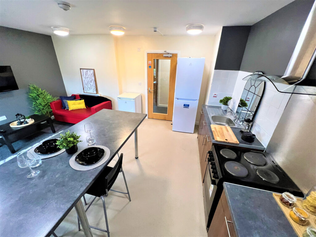 Deluxe En-Suite - image 9
