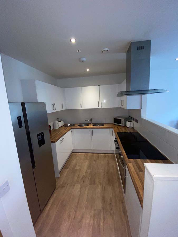 Deluxe Ensuite - image 7