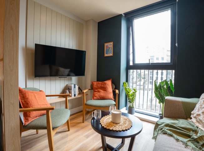 Classic Ensuite - 4 Bed Apartment - image 7