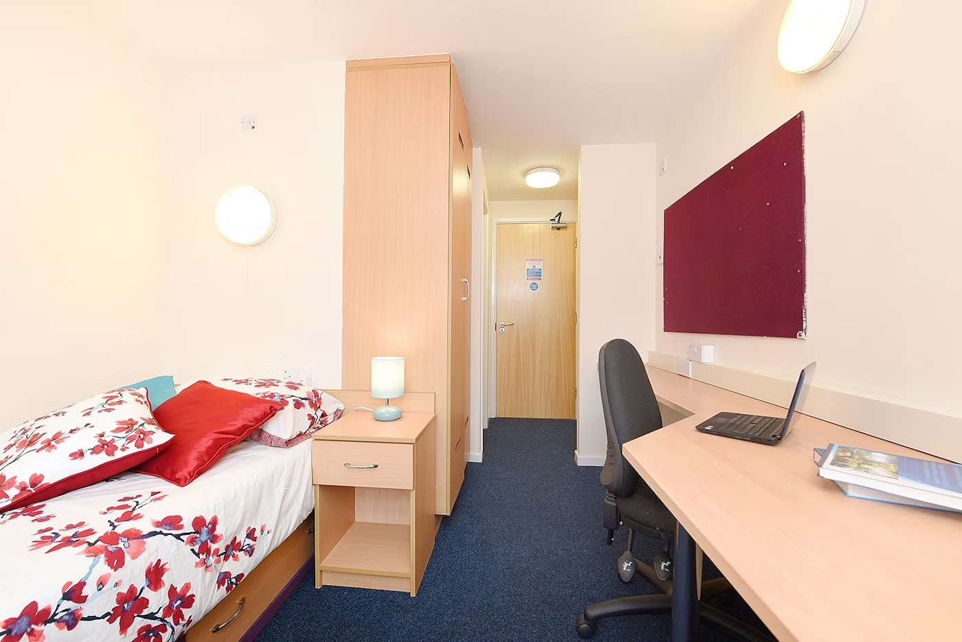 Ensuite Silver at Snowdon Hall, Wrexham