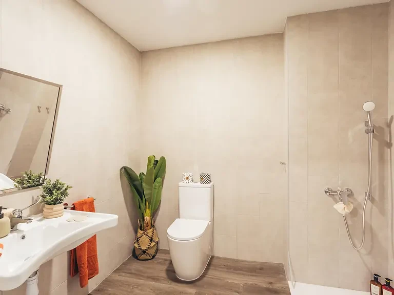 Executive Studio - image 7