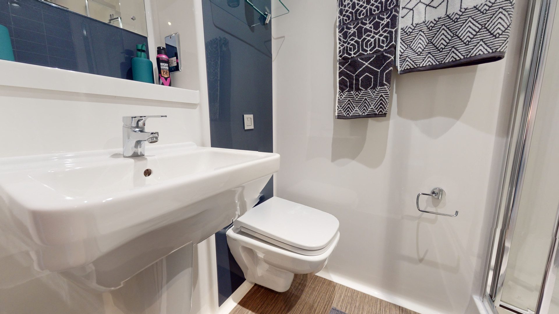 Executive Studio - image 9