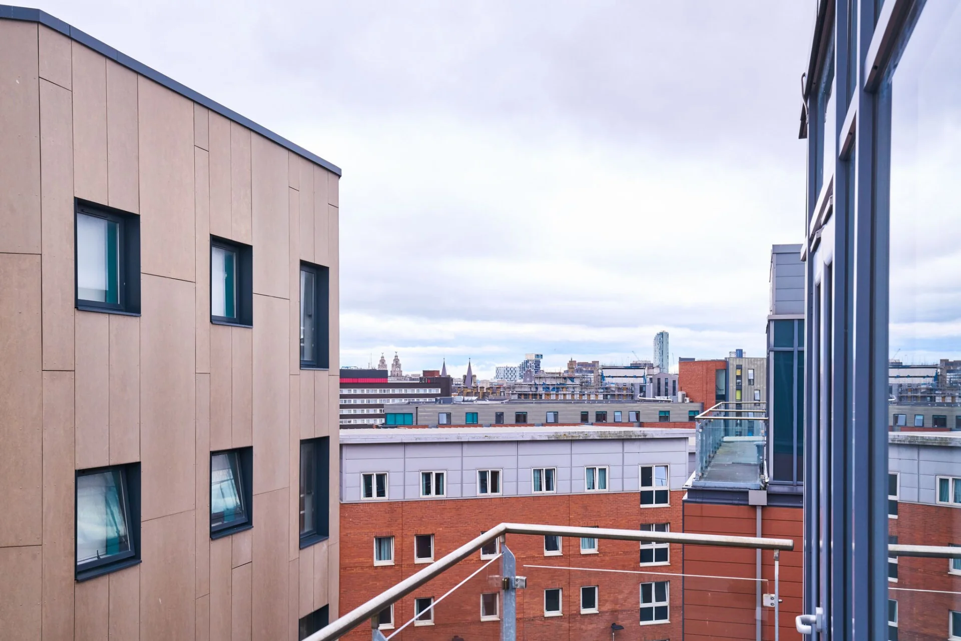 Gold Balcony Studio - image 9