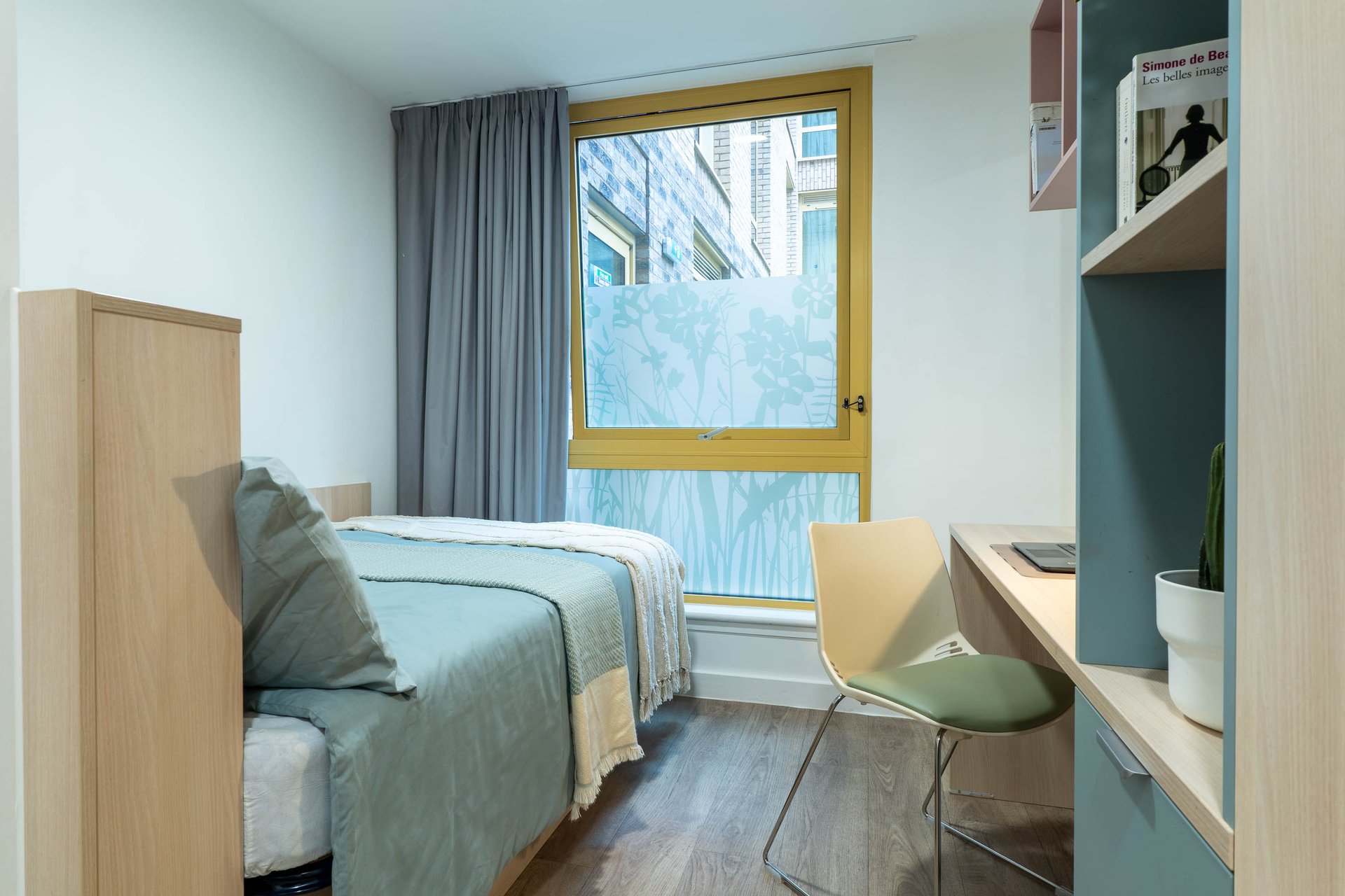 Gold Ensuite - image 11