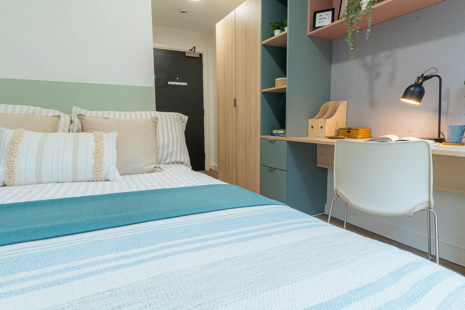 Gold Plus Ensuite - image 9