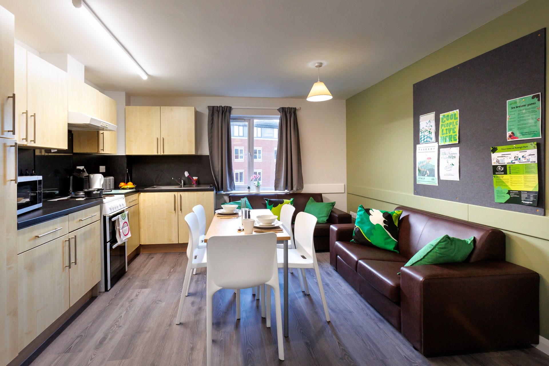 Gold Standard Non Ensuite - image 11