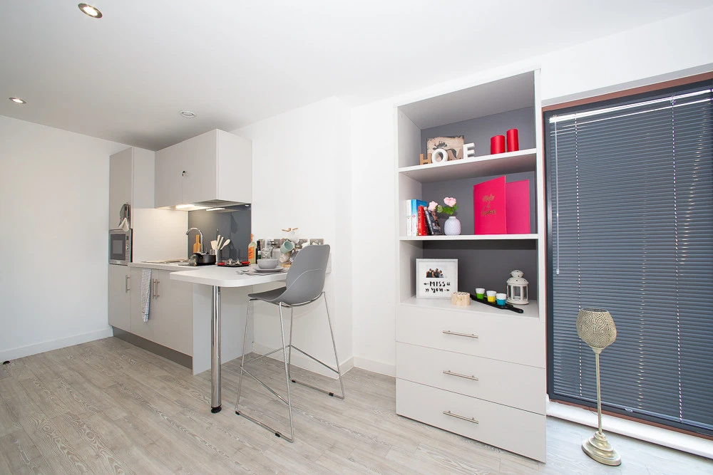 Gold Studio - image 8