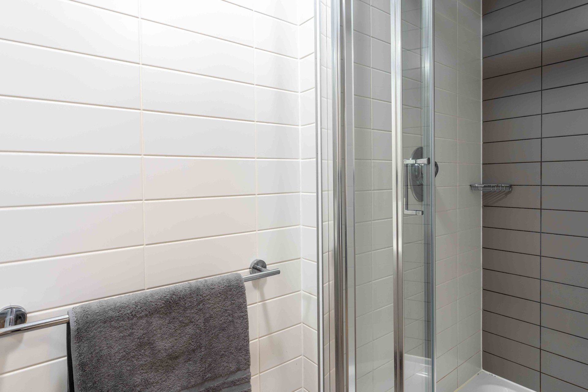 Gold Two Bed Apartment Plus - image 7