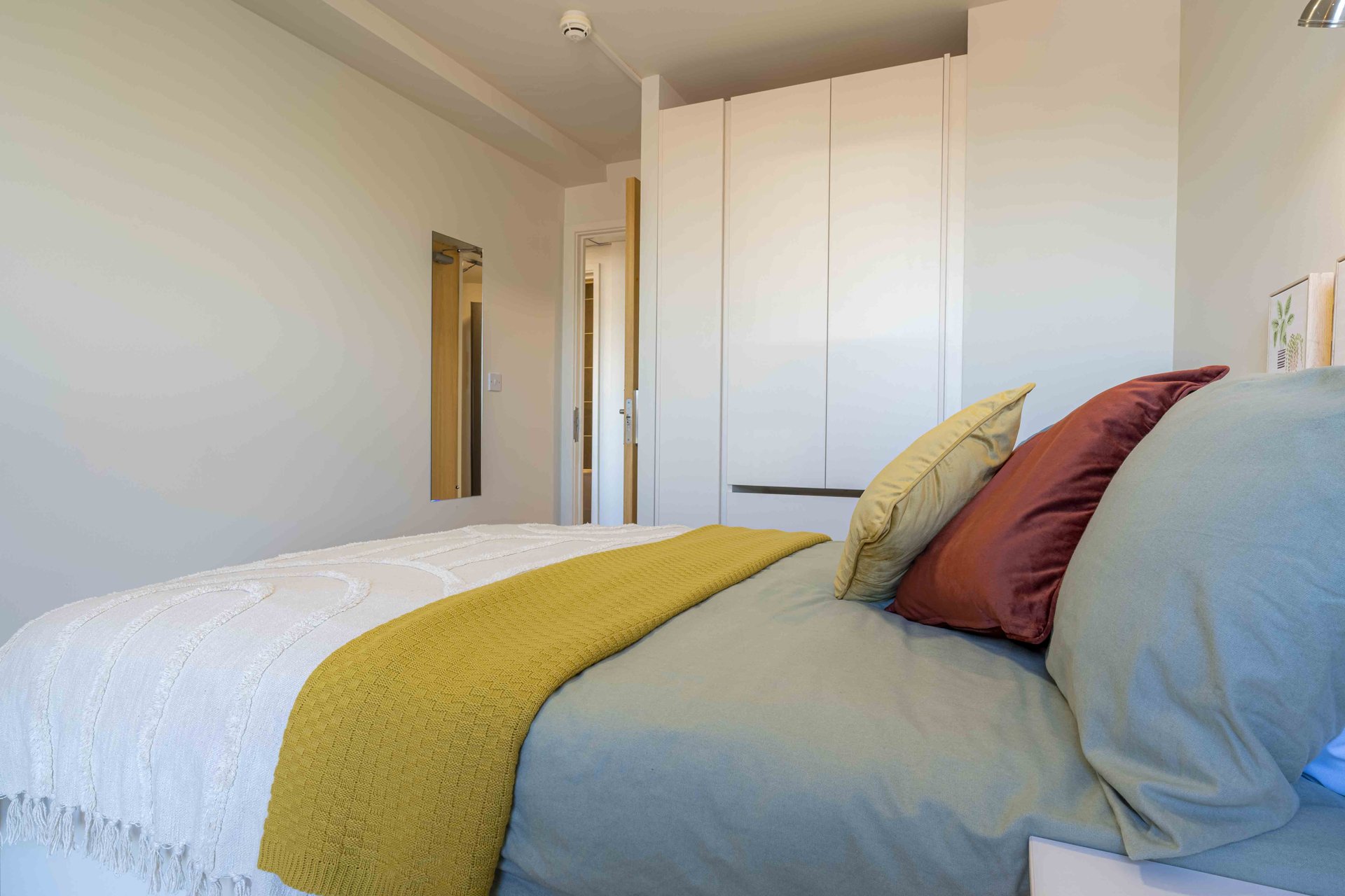 Penthouse 2 Bed Apartment - image 15