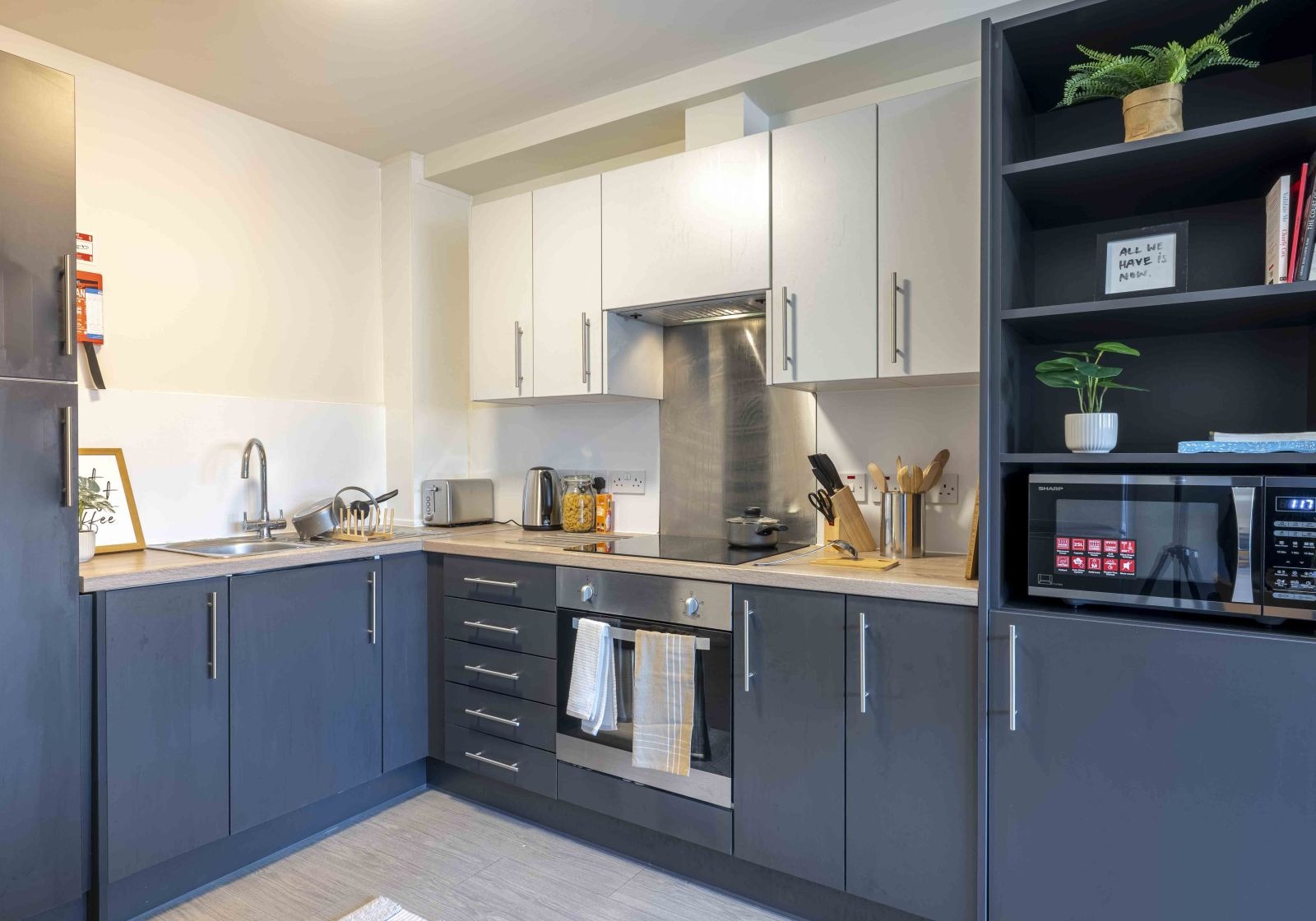 Gold 1 Bed Apartment - image 11