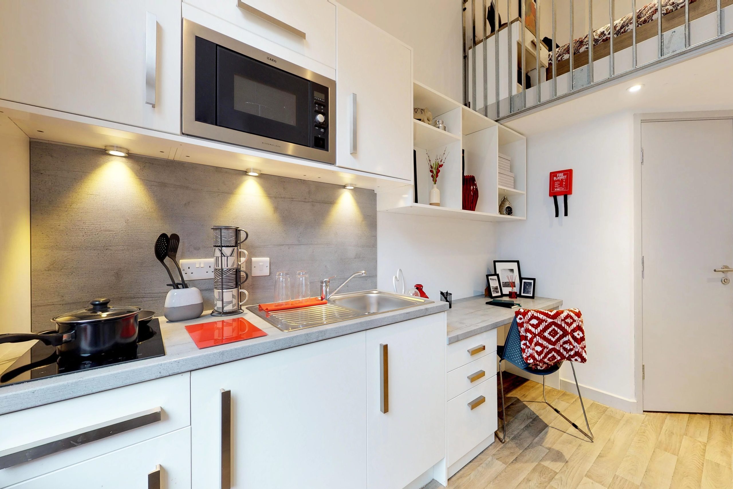 Mezzanine Studio - image 8