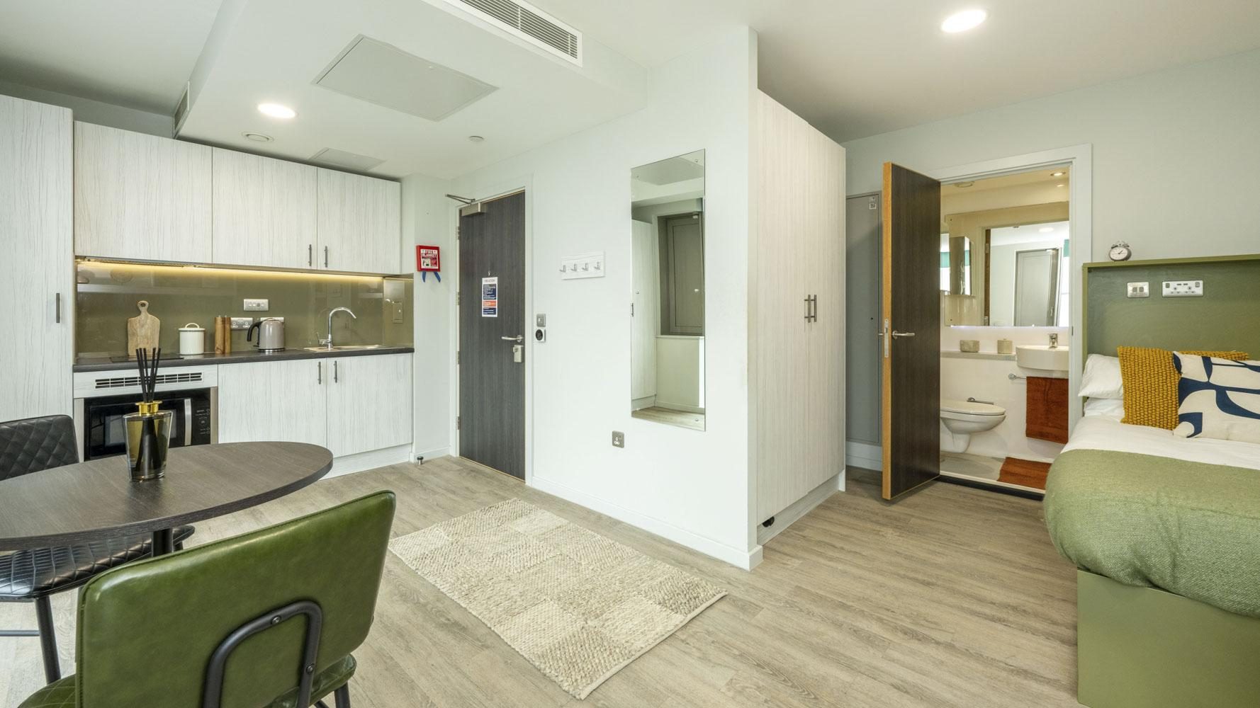 Premium Studio - image 8