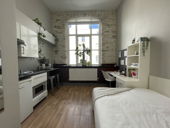 Loft Studio - image 8