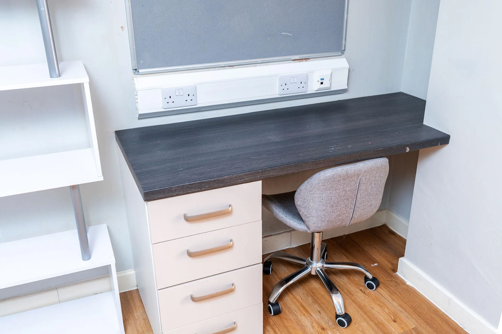 One Bedroom Apartment - image 9