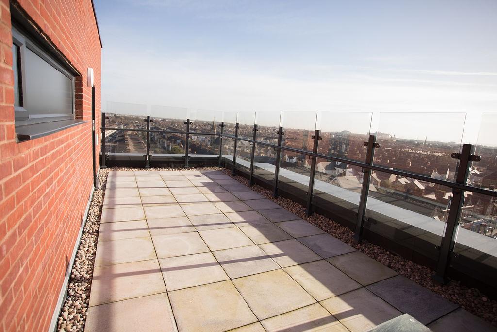 Penthouse Apartment - image 7