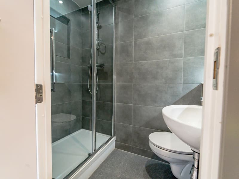 Penthouse Studio - image 7