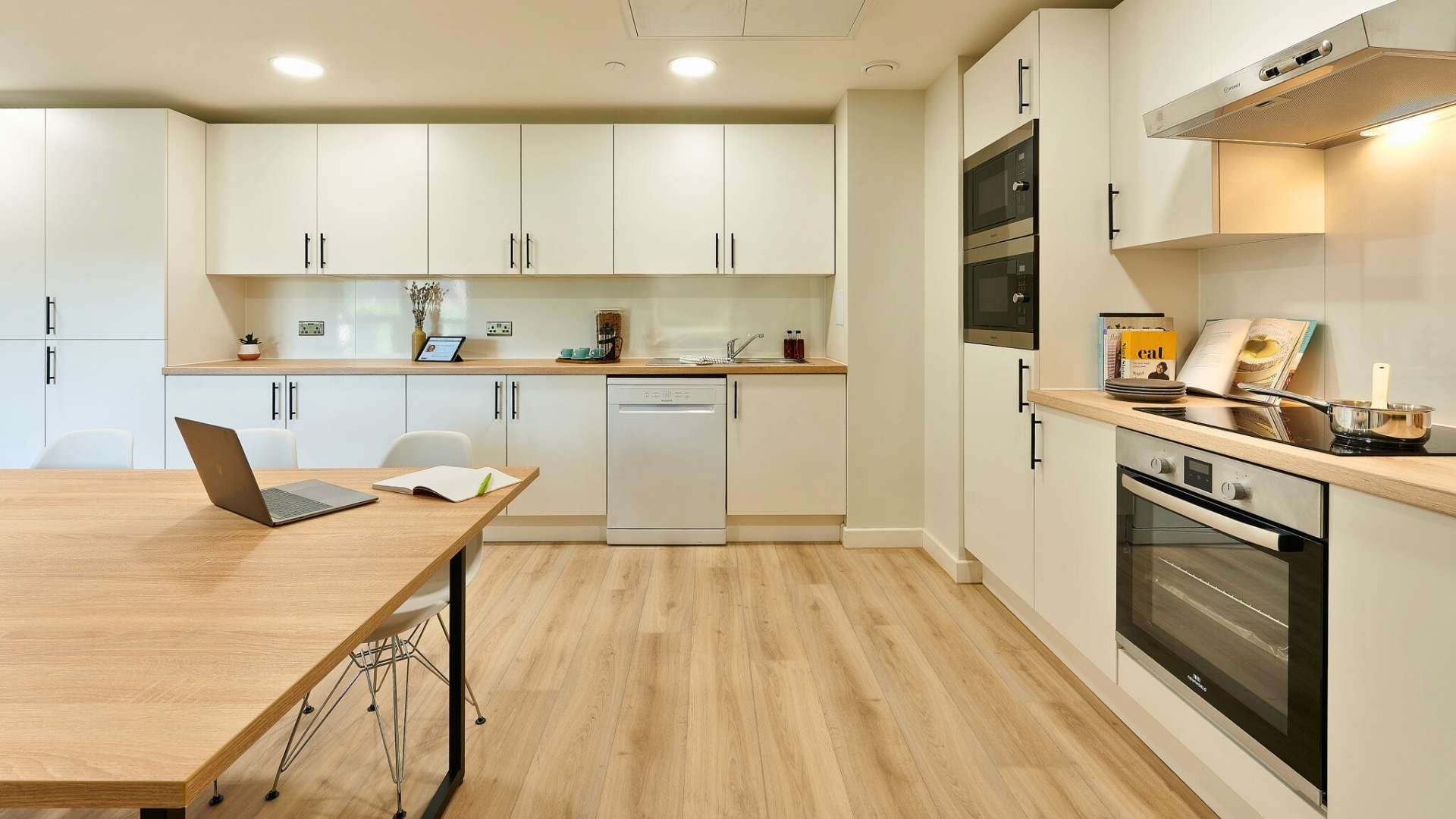 Platinum En-suite - image 8