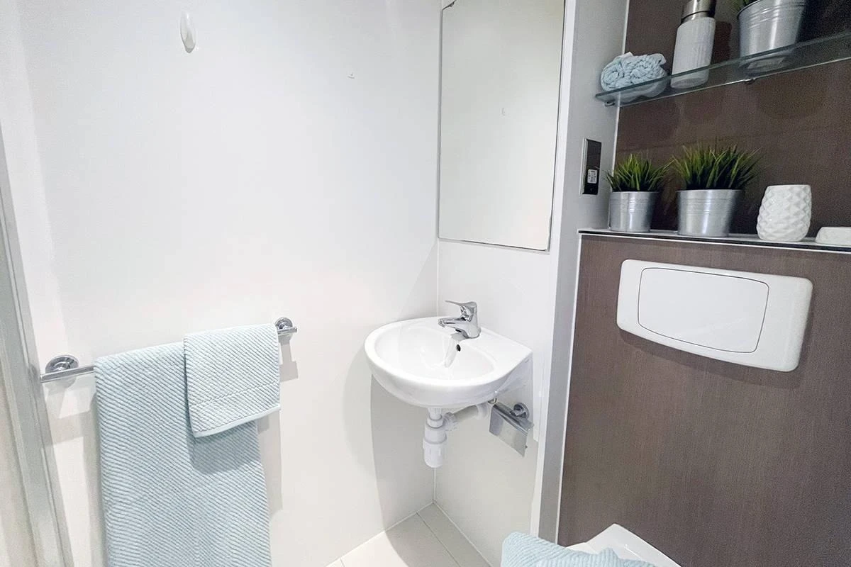 Premium 3 Studio - image 8