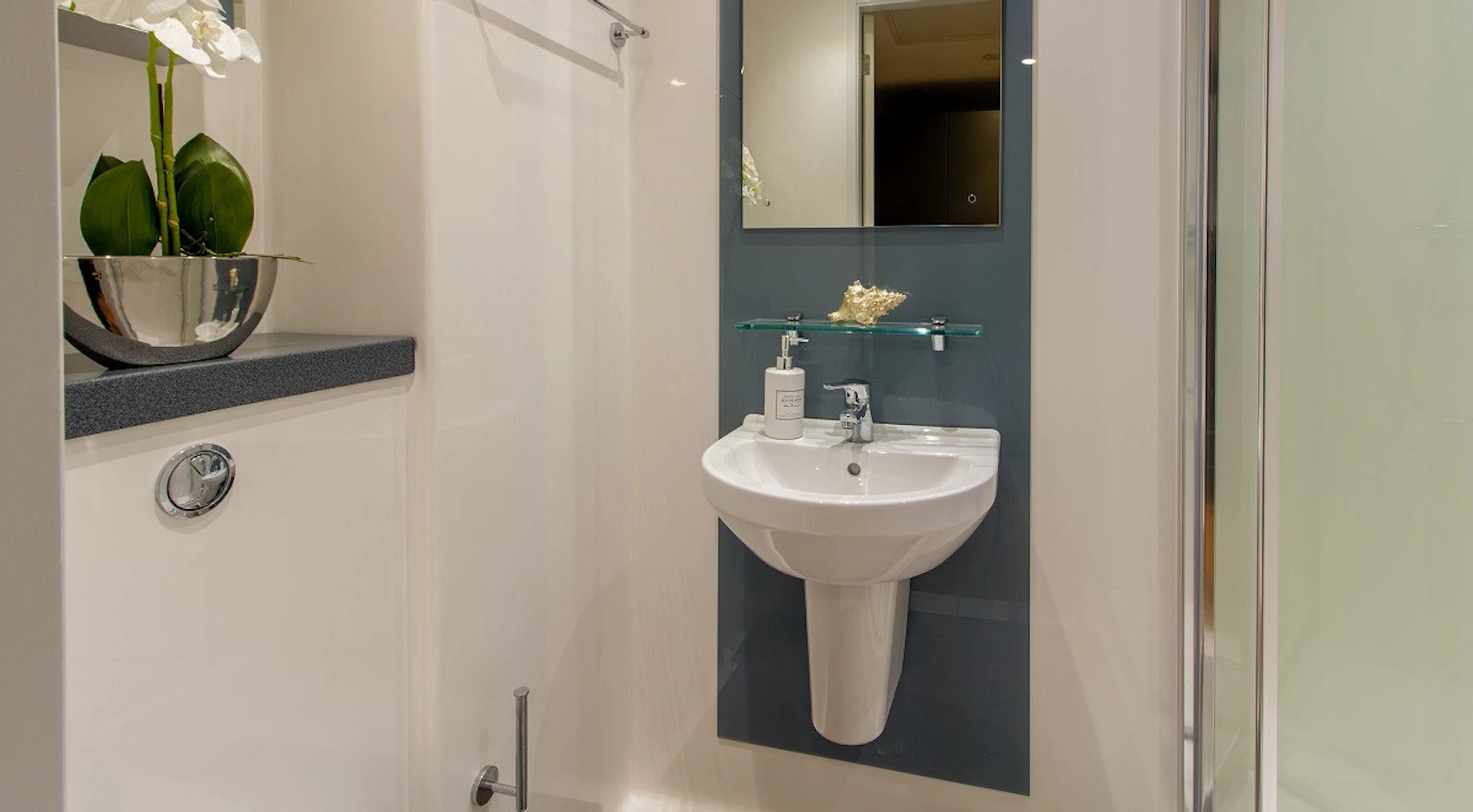 Premium 4 Bed Ensuite - image 7