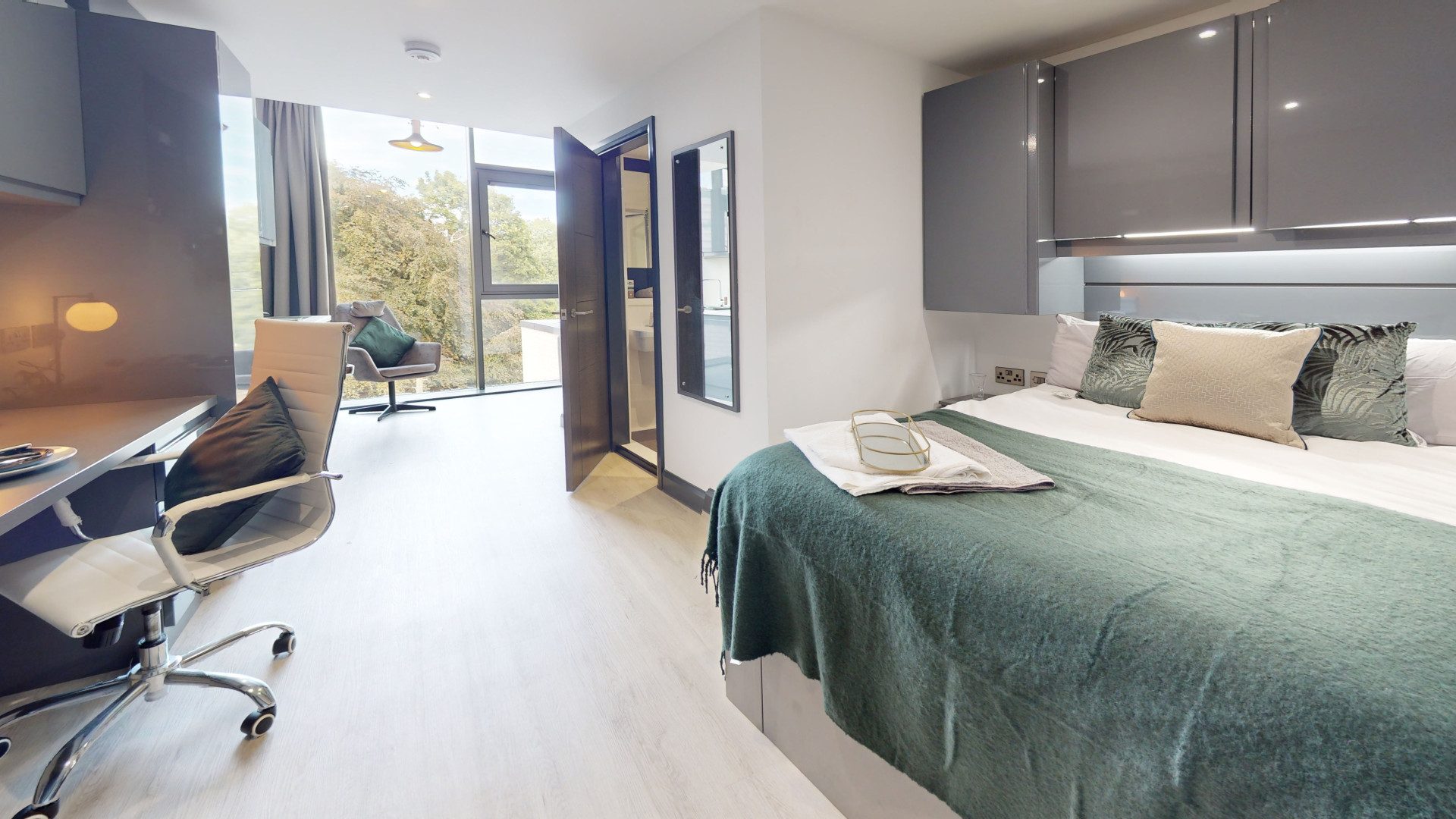 Premium Balcony Studio - image 7