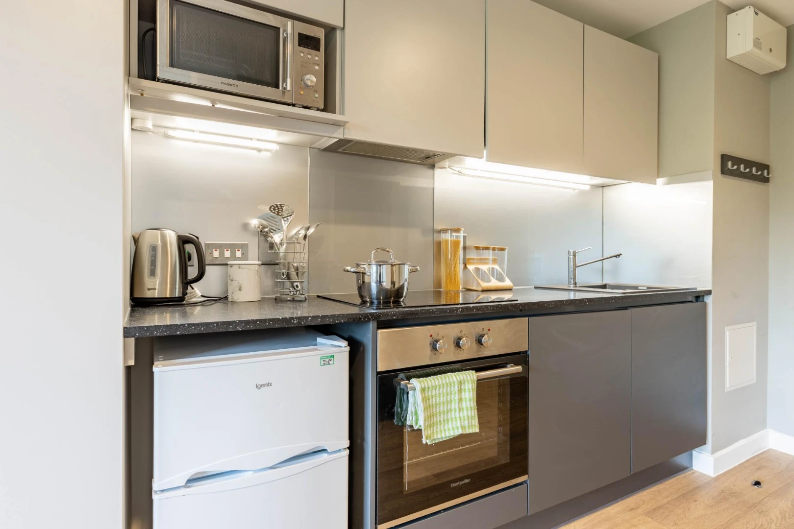 Premium Studio - image 8