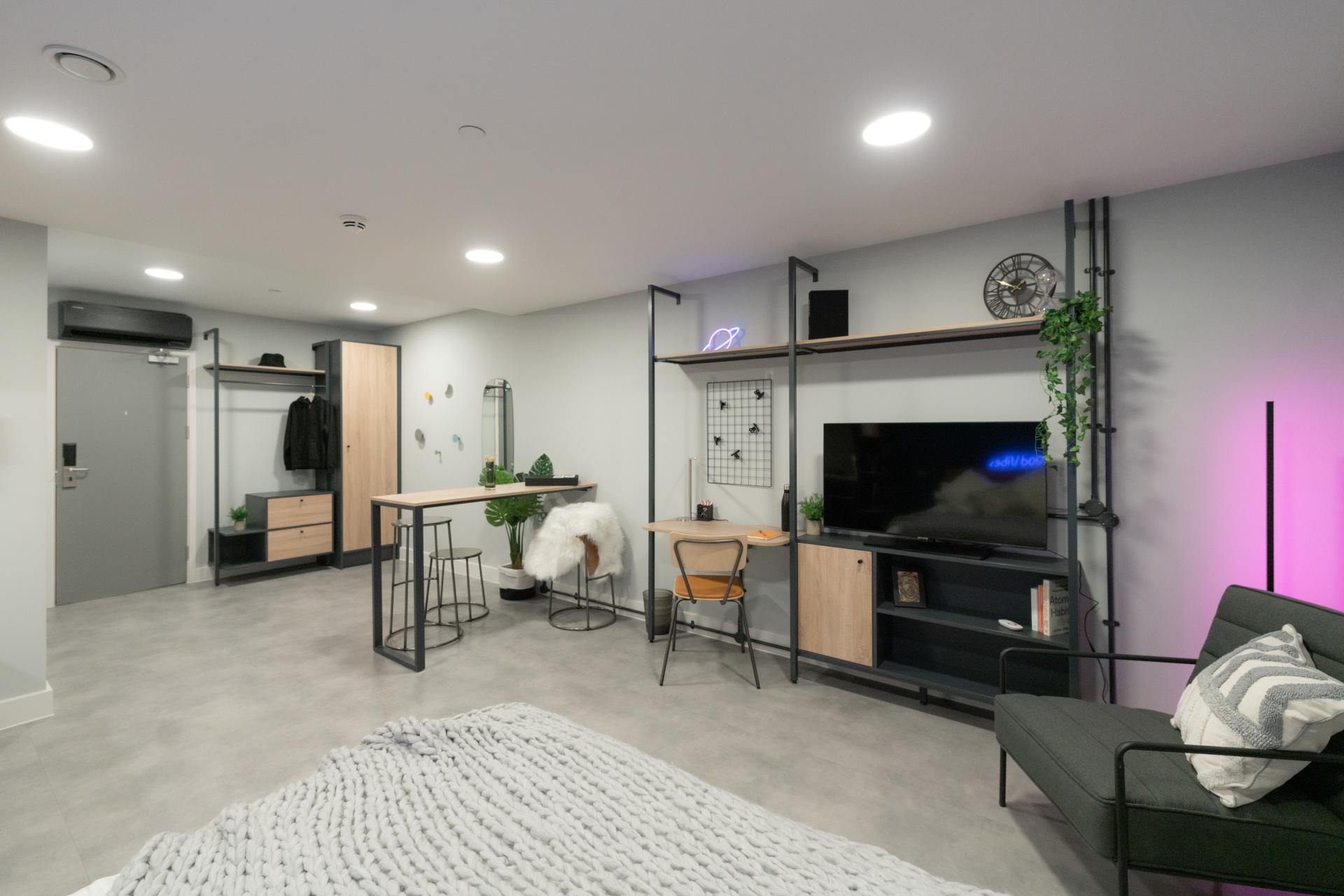 Premium Studio - image 14