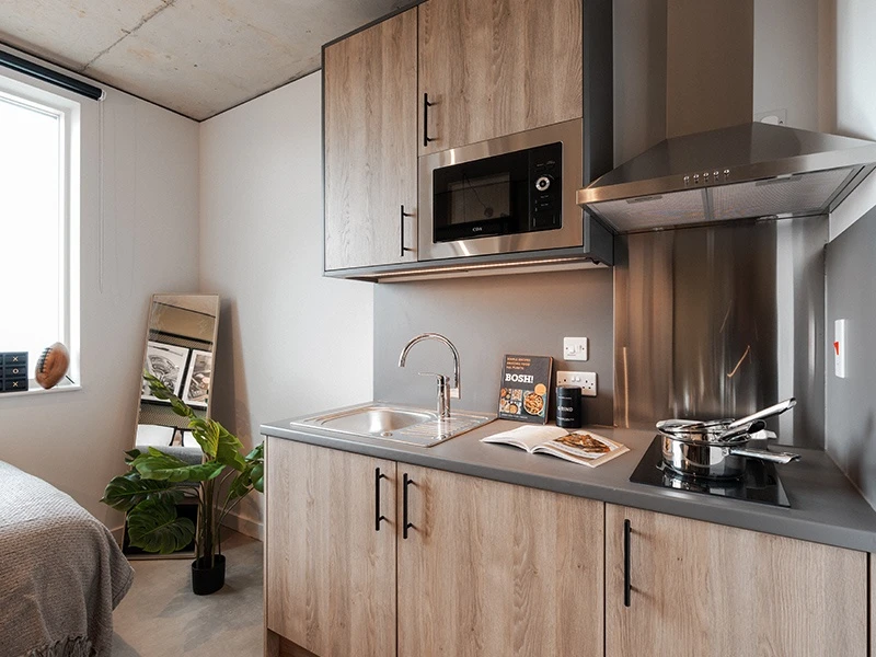 Premium Studio - image 2