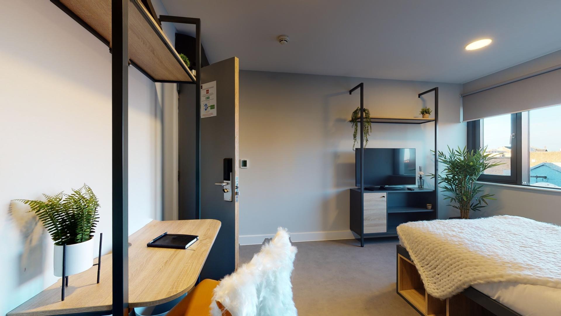 Townhouse Plus Room - image 10