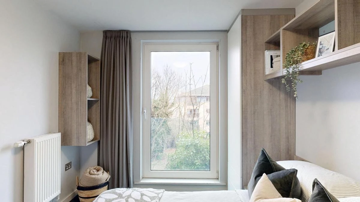 Castle Boulevard Non Ensuite - image 8
