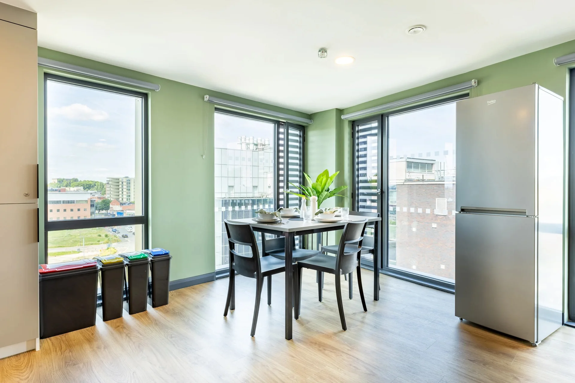Silver En Suite - image 9
