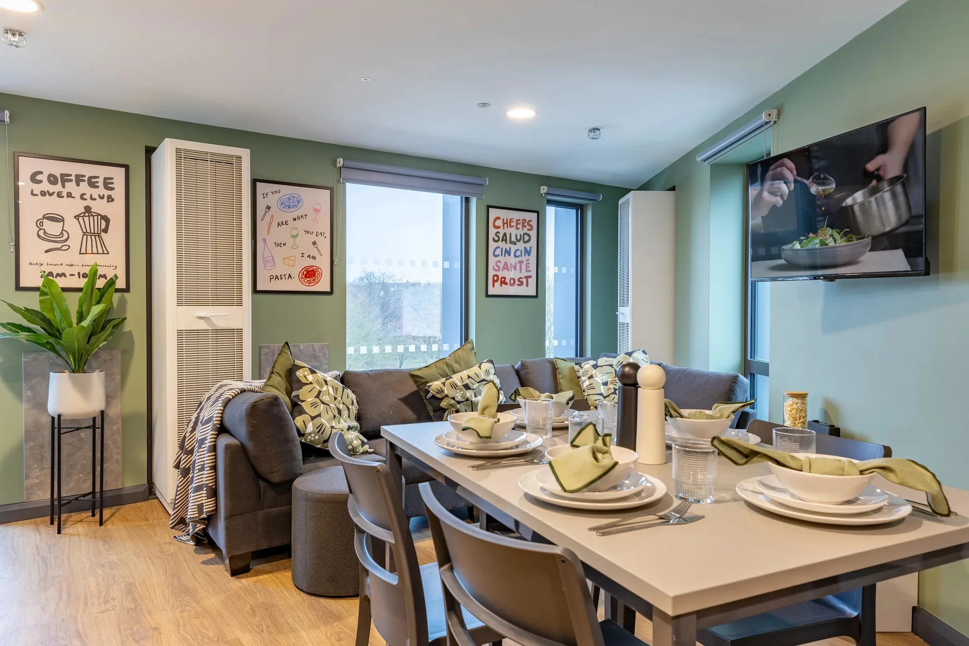 Silver En Suite - image 7