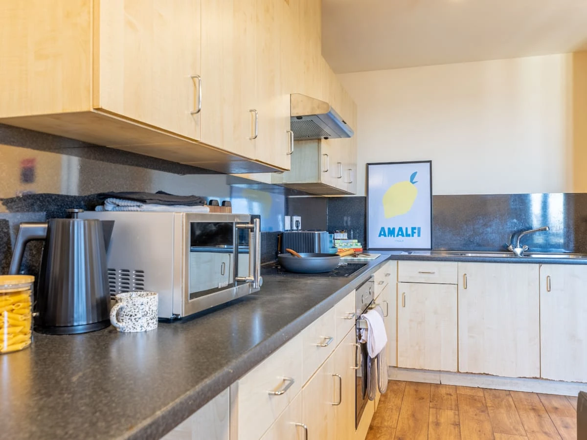 Silver En Suite - image 12