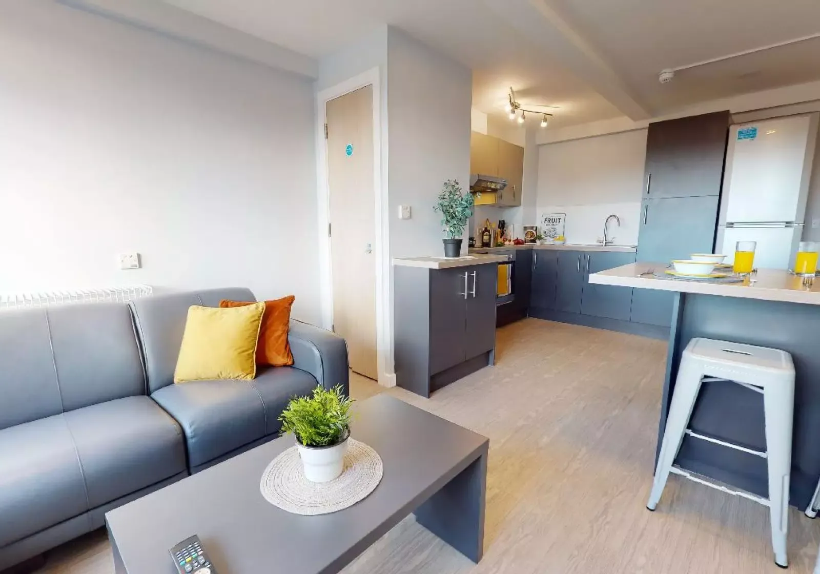 Silver En Suite Plus - image 7