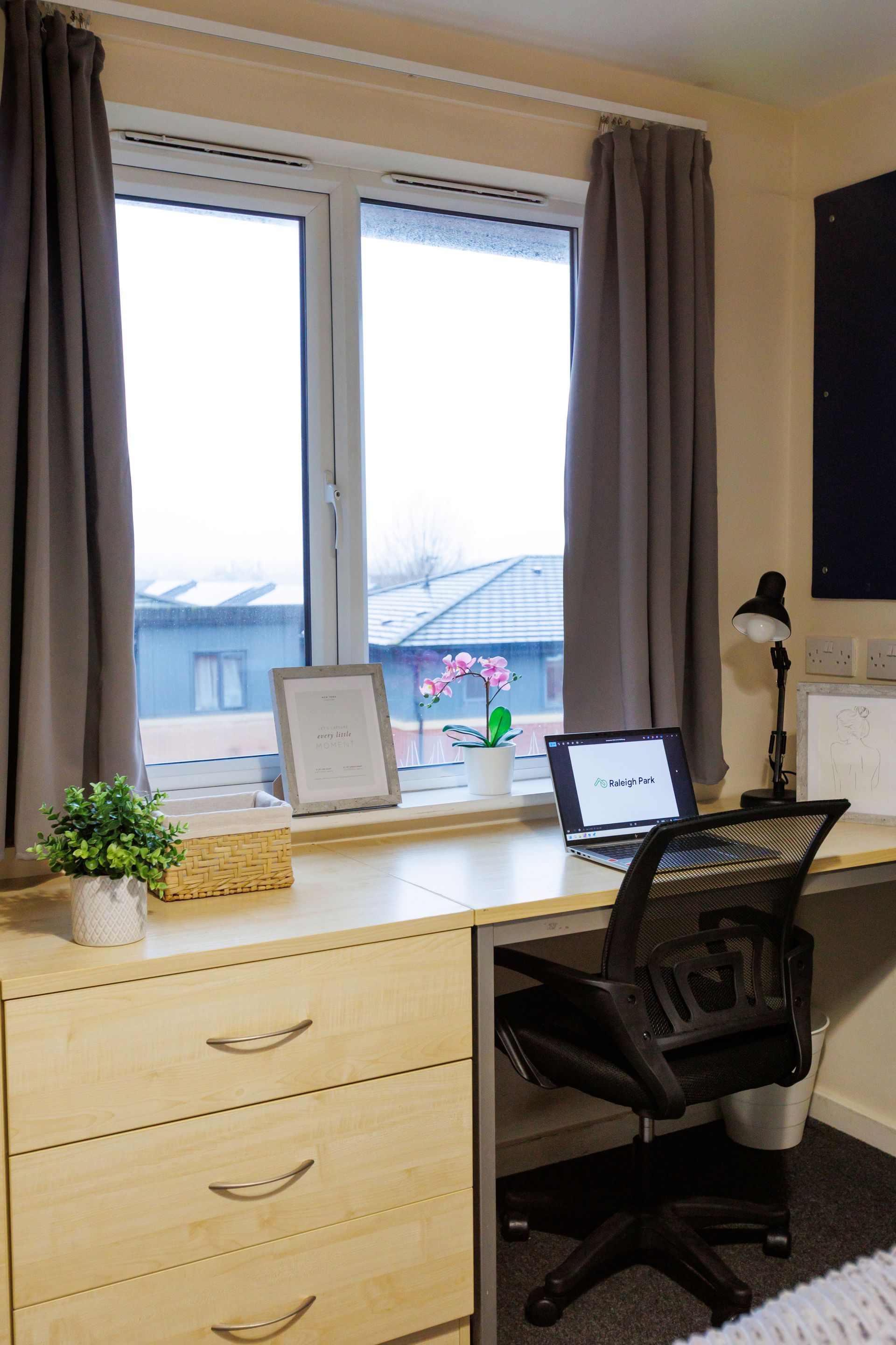 Silver Ensuite - image 20