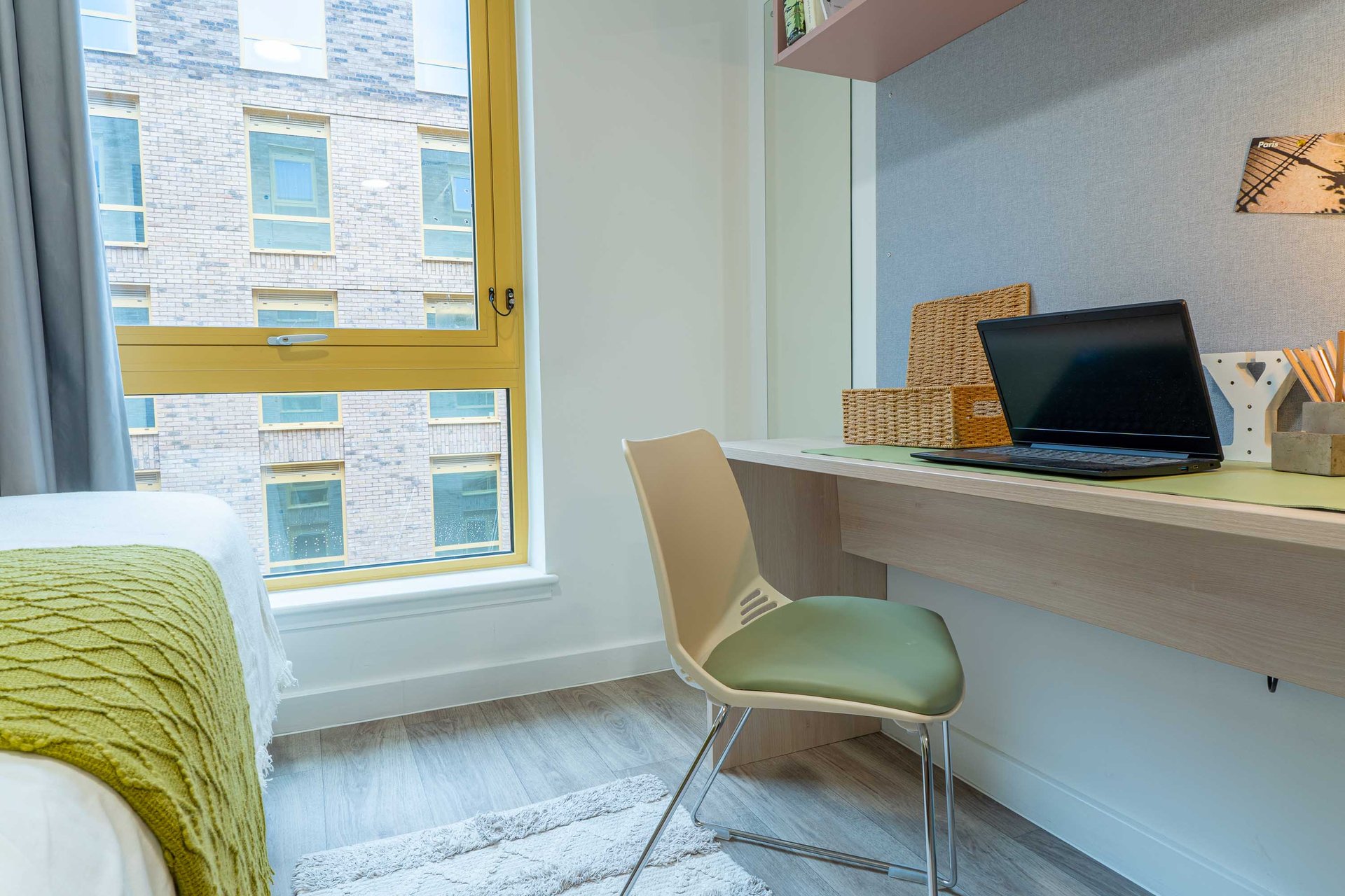 Silver Plus Ensuite - image 10