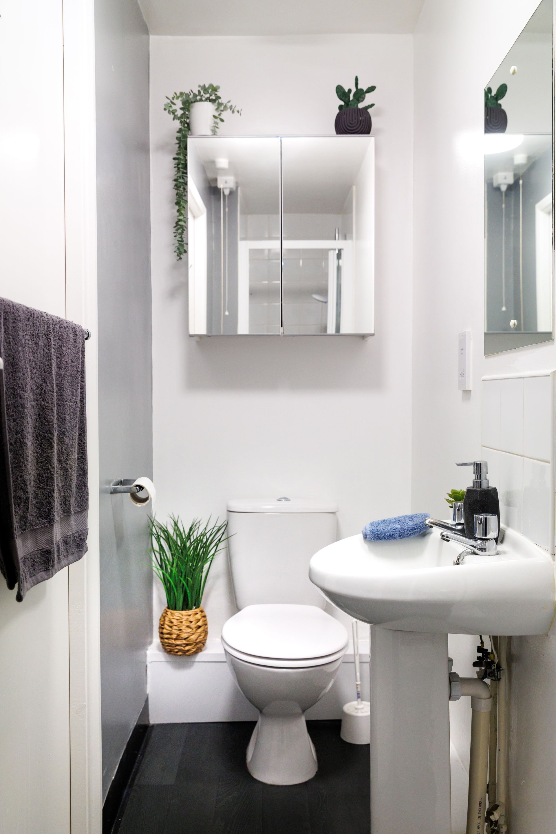 Silver Single Non Ensuite - image 29