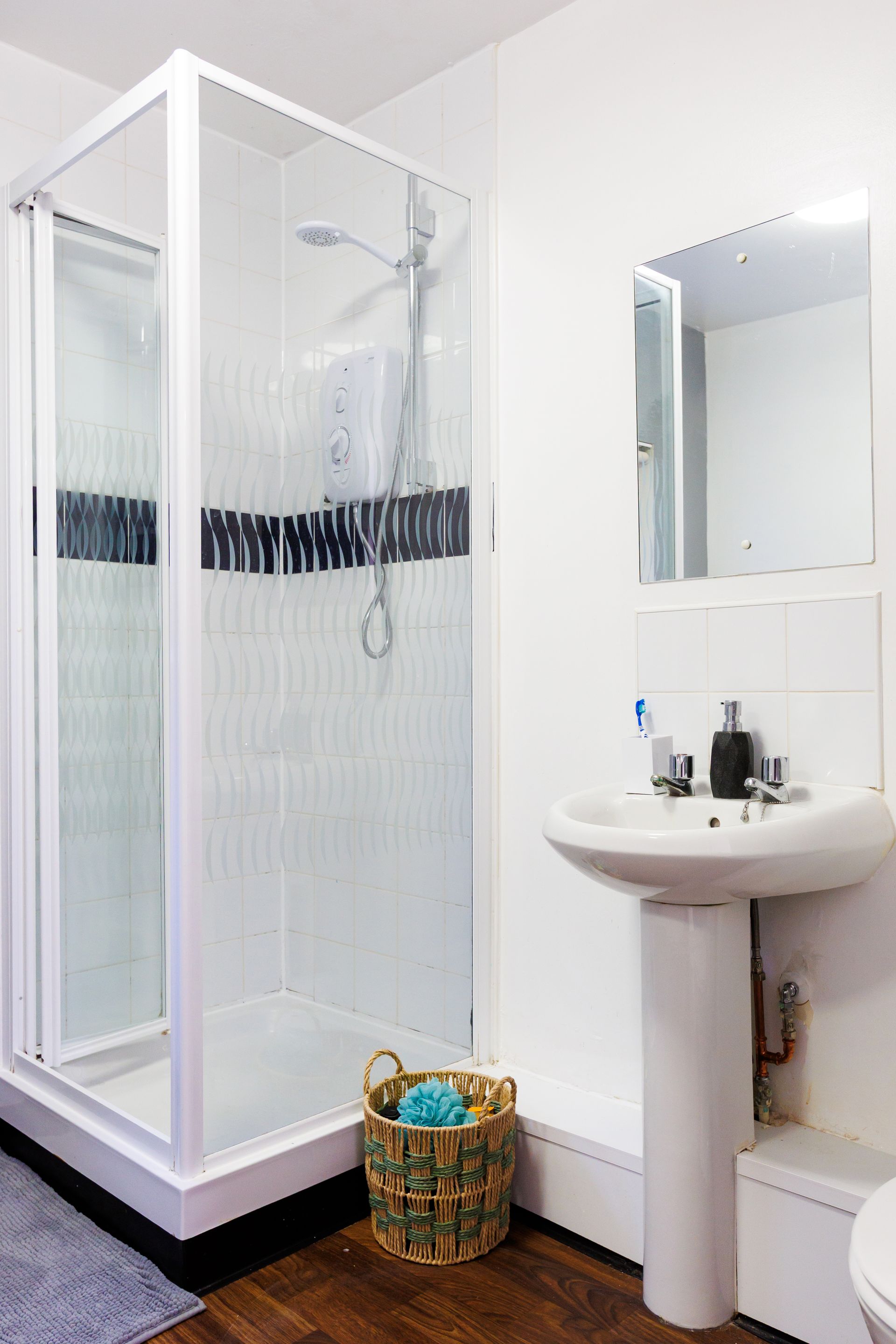 Silver Single Non Ensuite - image 25
