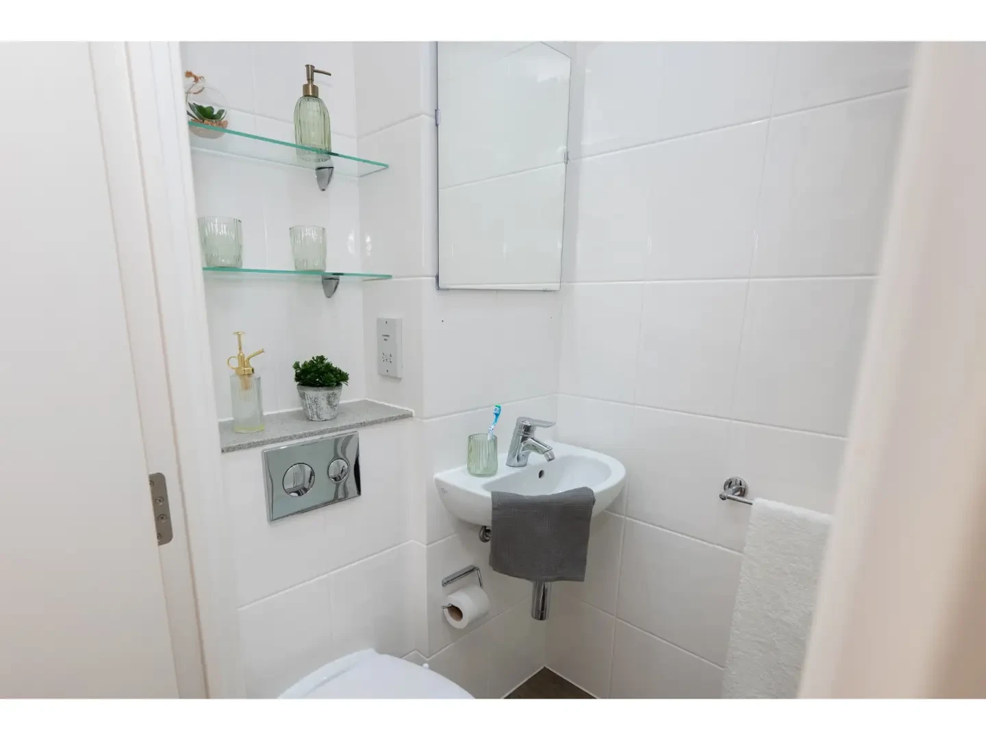 Silver Studio - image 9