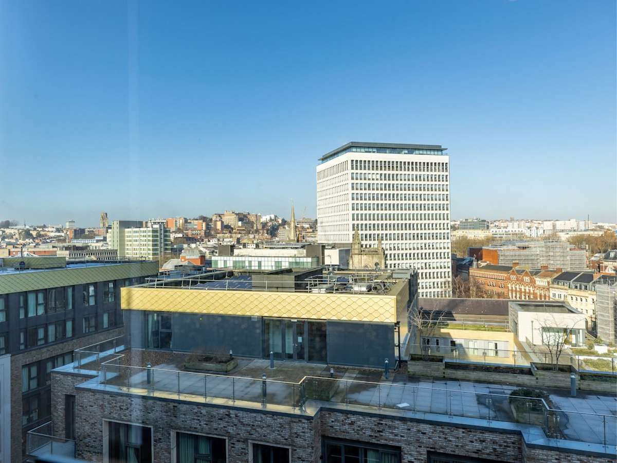 Skyline Platinum Studio - image 7