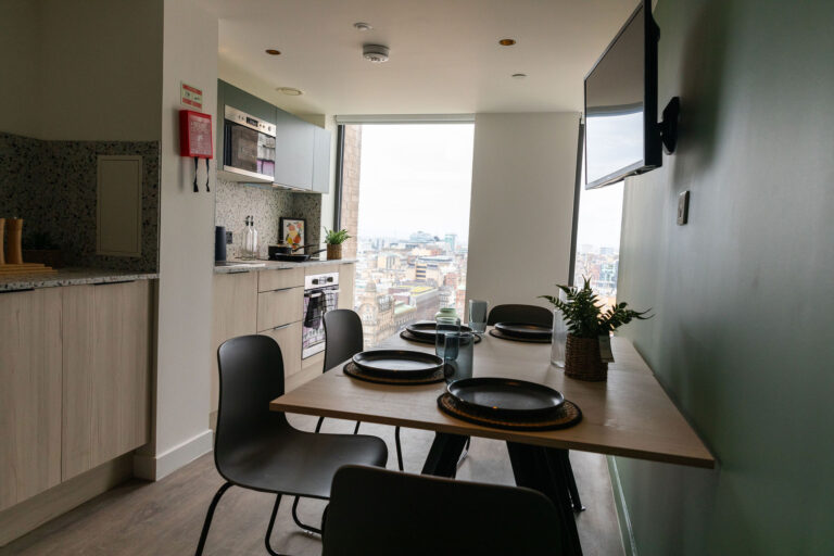 Standard En-suite - image 8