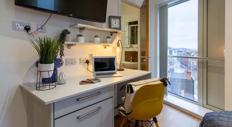 Standard Ensuite - image 7