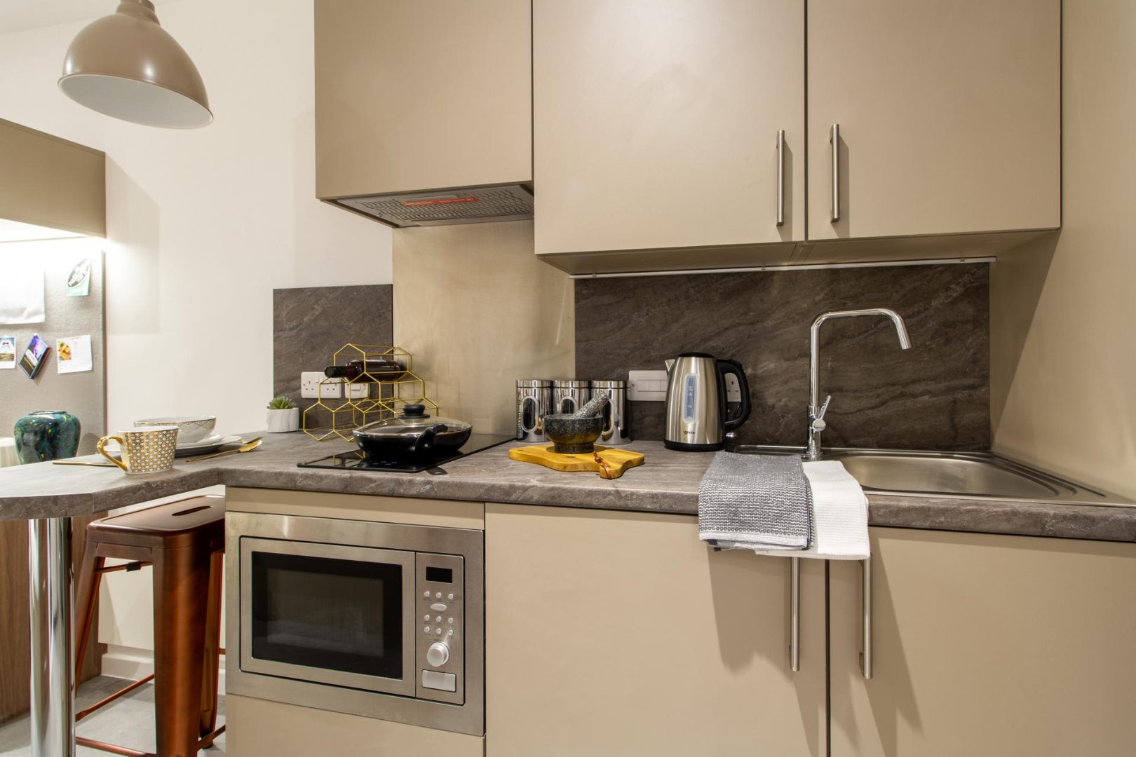Standard Studio - image 14