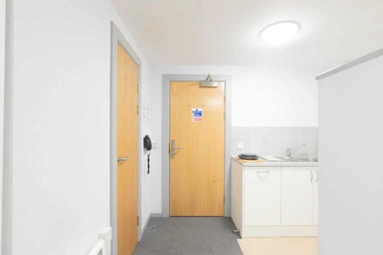 Marshall Court - Standard Studio - image 7